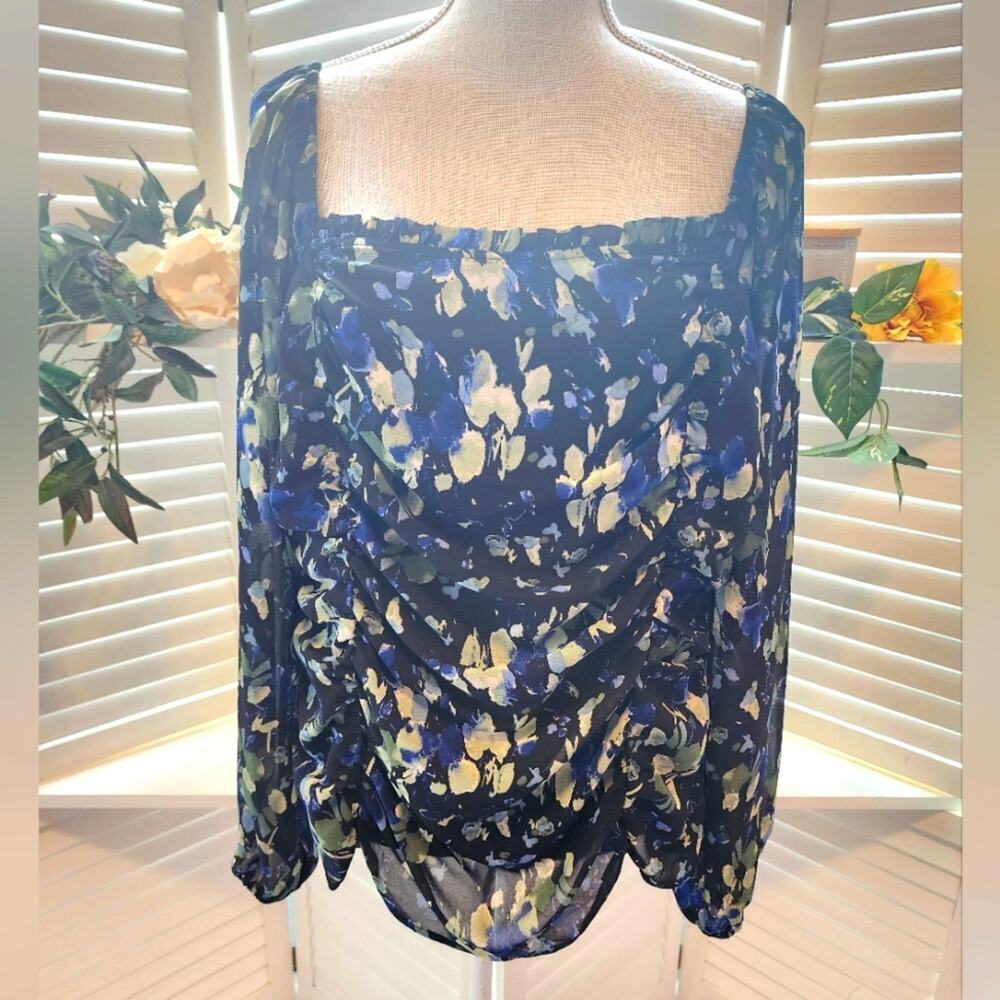 LUSH FLORAL ROUCHED/SMOCKED BLOUSE SIZE 2X